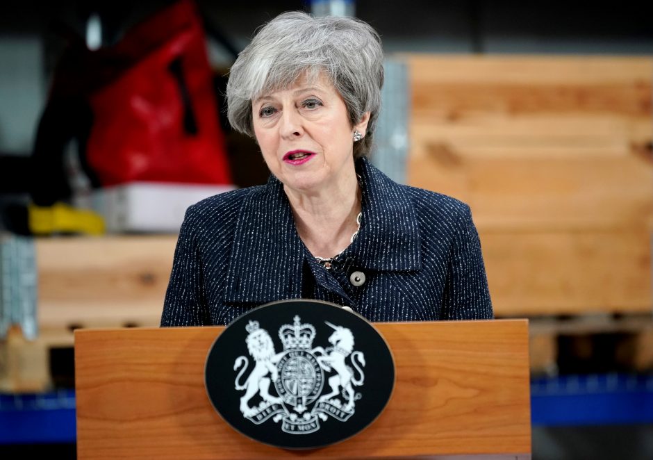 Th. May: jei parlamentas atmes „Brexit“ susitarimą, galime niekada nepalikti ES