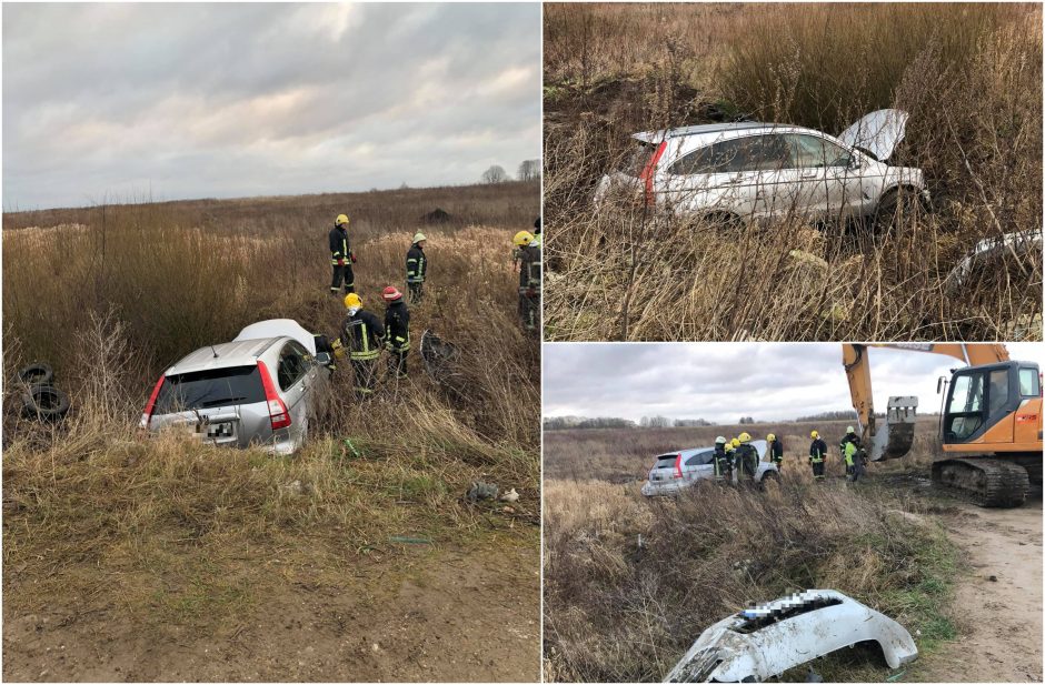 Nesėkmingos Naujųjų metų išvakarės Klaipėdoje: vairuotojo kelionė baigėsi griovyje