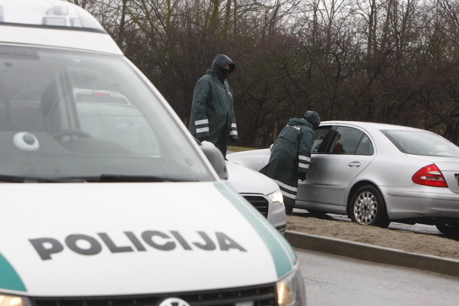 Neblaivių vairuotojų bumas Klaipėdoje: skubančiam į degalinę vyrui nustatytas 3,41 prom. girtumas