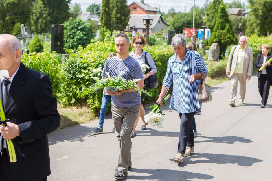 Jūrų karininko palaikai atgulė Kaune