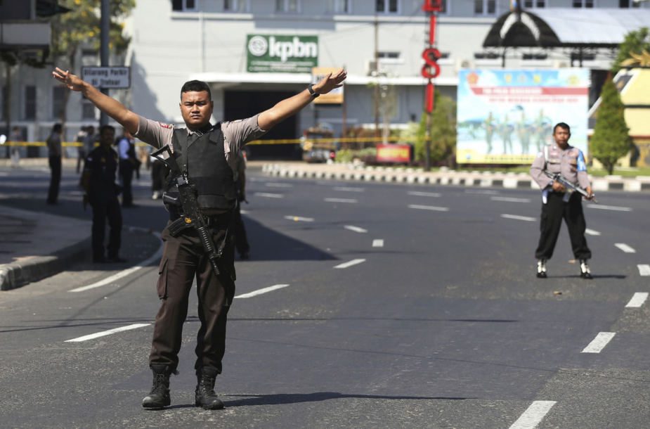 Indonezijos dvasininkui dėl 2016-ųjų teroro akto skirta mirties bausmė