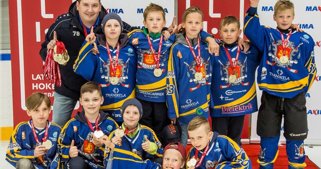 Jaunieji Klaipėdos ledo ritulininkai tapo Latvijos čempionais