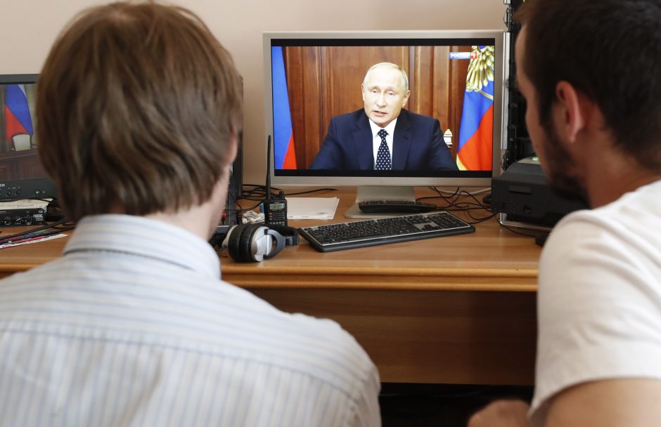V. Putinas kreipėsi į tautą: siūlo švelnesnes pensijų sistemos reformas