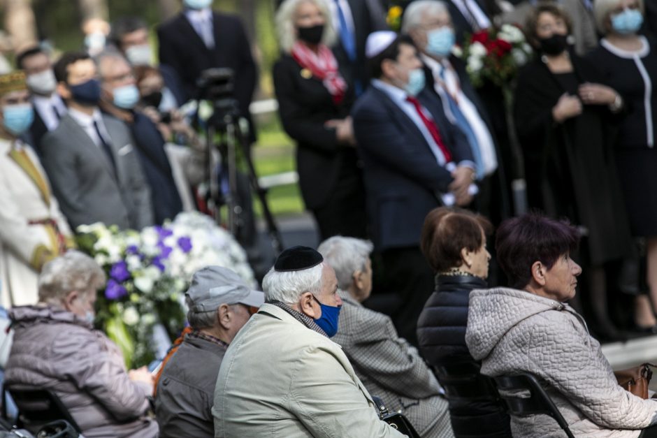 Genocido aukų pagerbimas Panerių memoriale