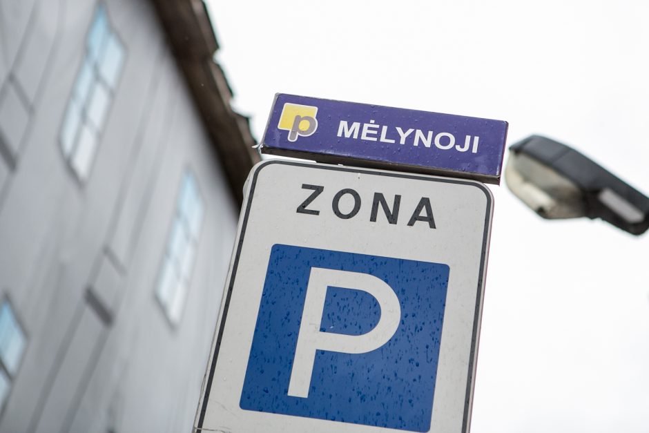 Kaunietis apie mokamo automobilių parkavimo zonas Kaune: vyksta žmonių kvailinimas