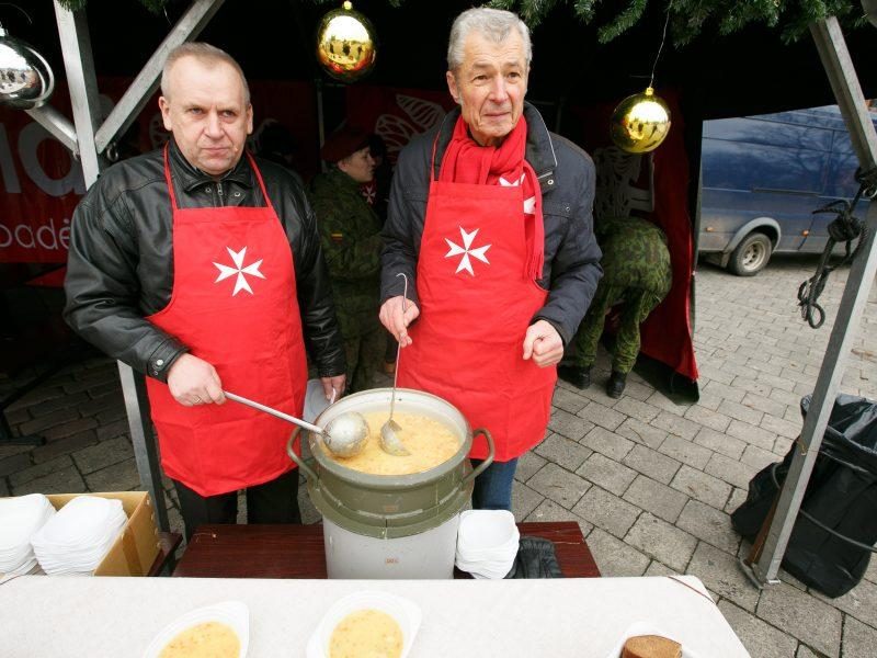 „Maltiečių sriubos“ akcijoje aukoja ir vaikai