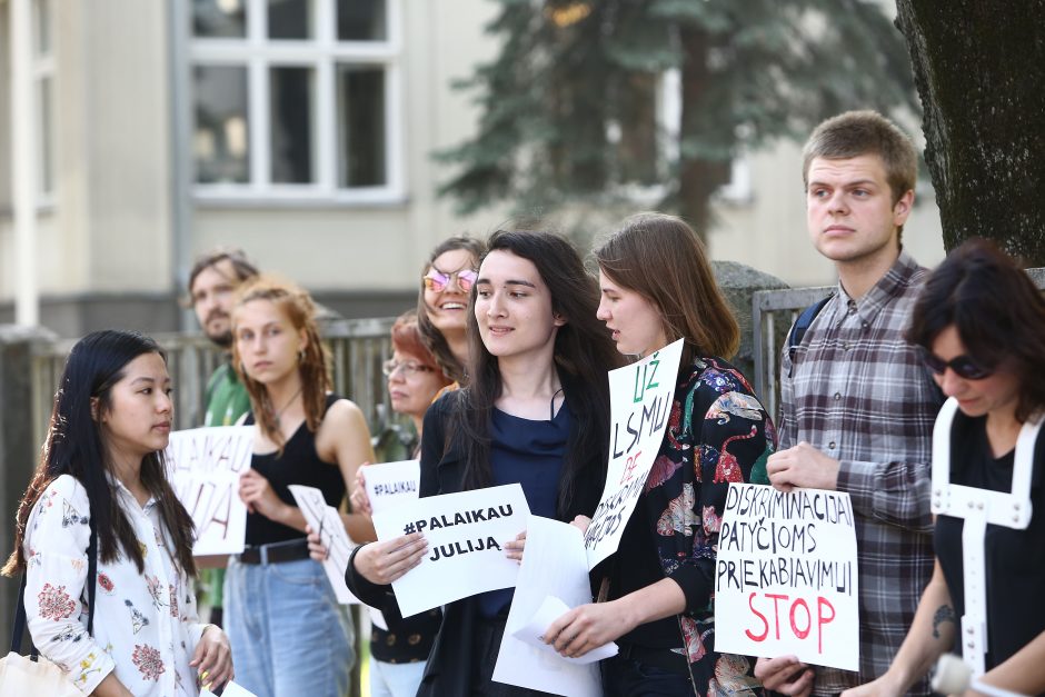 Sveikatos mokslų universitetą drebina seksualinio priekabiavimo skandalas