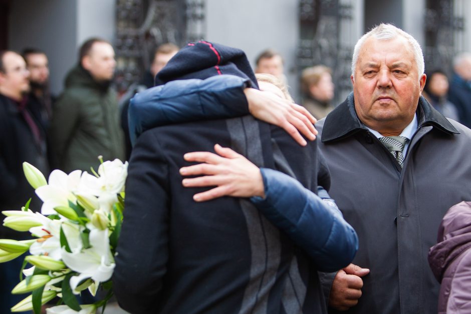 Aktorius A. Storpirštis atgulė amžino poilsio Menininkų kalnelyje