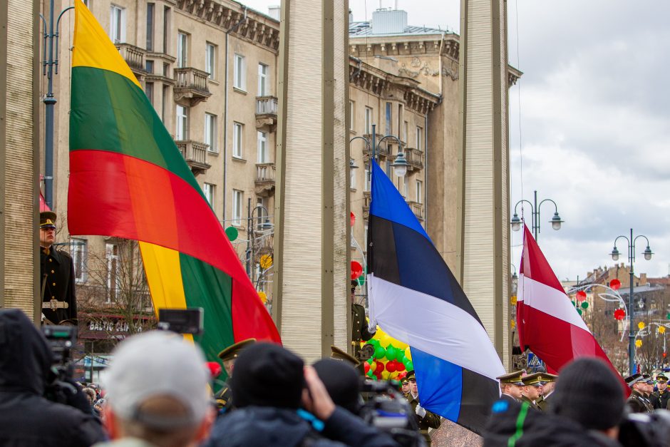 Šventinis trijų Baltijos valstybių pakėlimo ceremonija ir trispalvės nešimas 