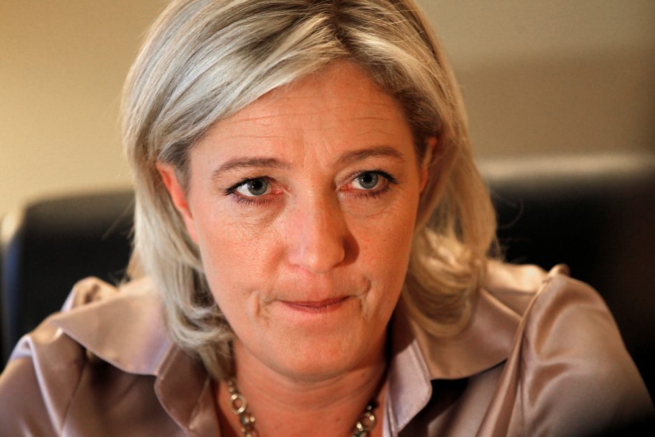 M. Le Pen pinigus rinkimams renka internetu