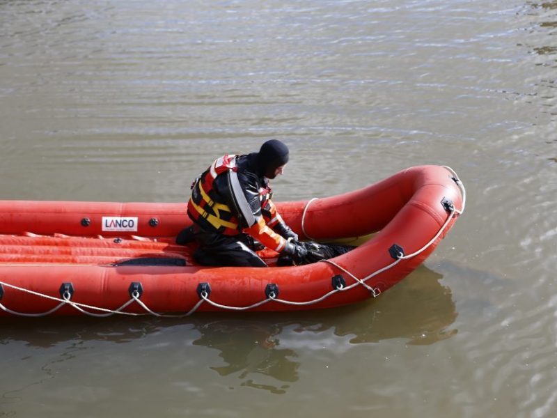 Alytaus rajone iššokęs iš valties ežere nuskendo žmogus