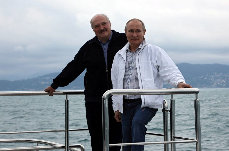 Ekspertas: V. Putinas vers A. Lukašenką atakuoti Lucko – Lvivo kryptimi