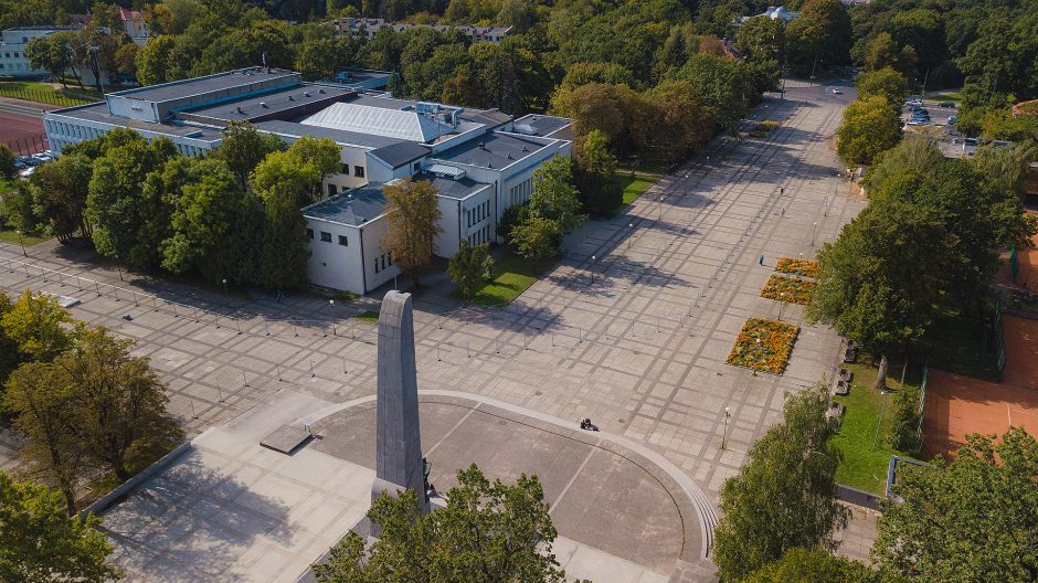 Senasis Kauno stadionas skaičiuoja paskutines minutes: ruošiamasi griovimo darbams 