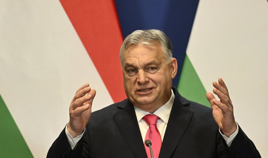 V. Orbanas: Vengrija rengiasi šį mėnesį ratifikuoti Švedijos paraišką dėl narystės NATO