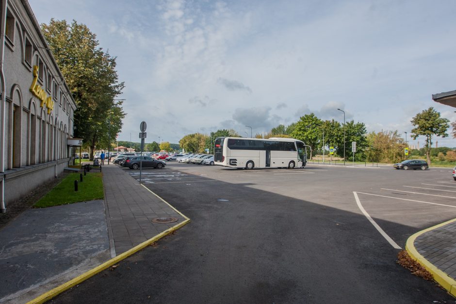 Statote automobilį „Žemyn upe“ aikštelėje? Turime jums prastų žinių