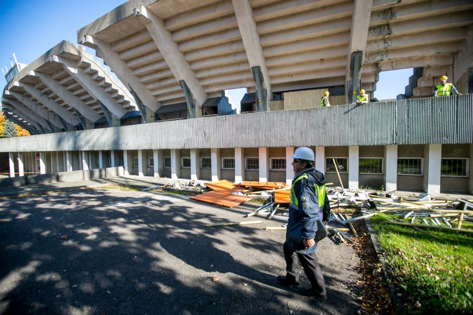 Renginiai pradėtame tvarkyti Kauno stadione užkliuvo Darbo inspekcijai