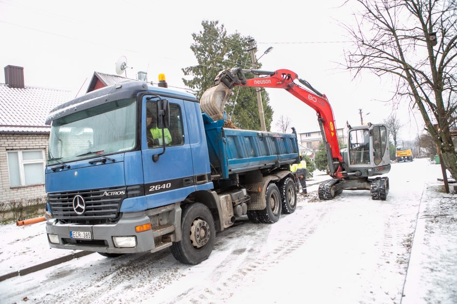 Žaliakalnyje gatves išasfaltavo, o paskui ir vėl išrausė