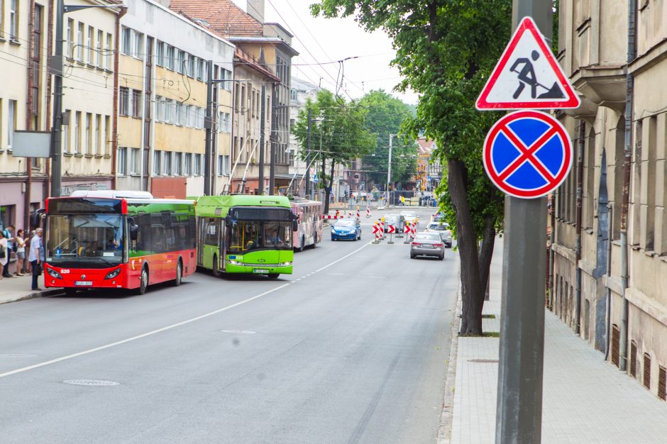 Kelio darbai vienoje pagrindinių Kauno sankryžų