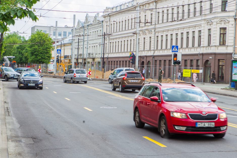 Kelio darbai vienoje pagrindinių Kauno sankryžų