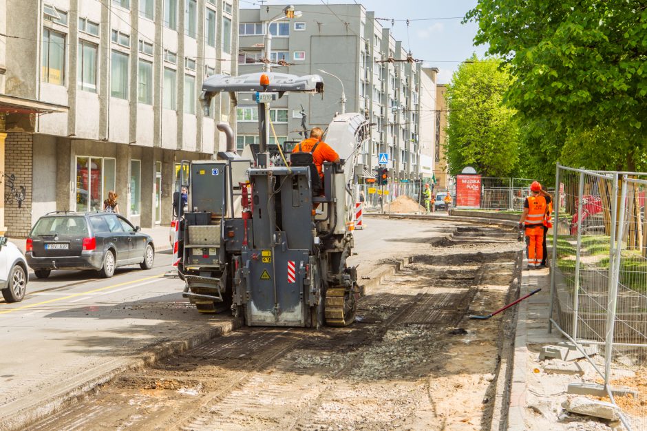 Kelio darbai vienoje pagrindinių Kauno sankryžų