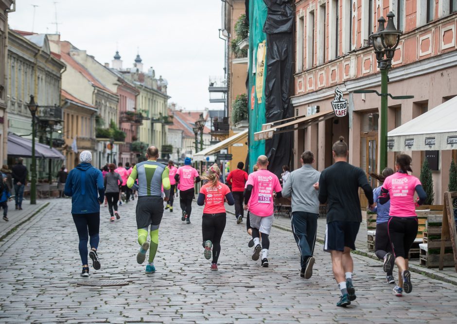 Sekmadienį Kauno senamiestį užplūs rožiniai bėgikai: numatomi eismo apribojimai