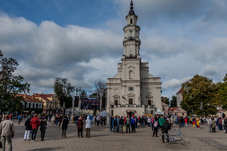 Šventasis Tėvas Kauno rotušės aikštėje