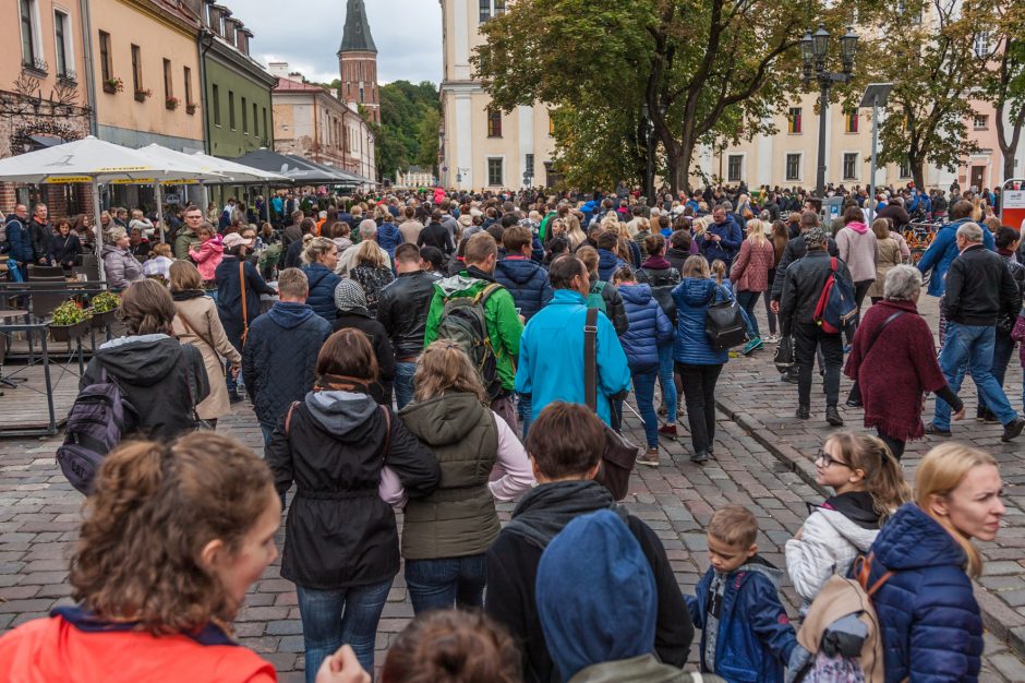 Šventasis Tėvas Kauno rotušės aikštėje