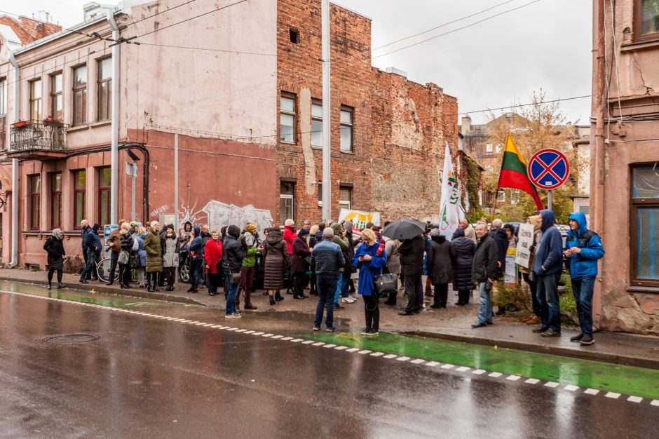 Skandalingoje vaikų paėmimo istorijoje – netikėtas posūkis: tėvui pareikšti įtarimai