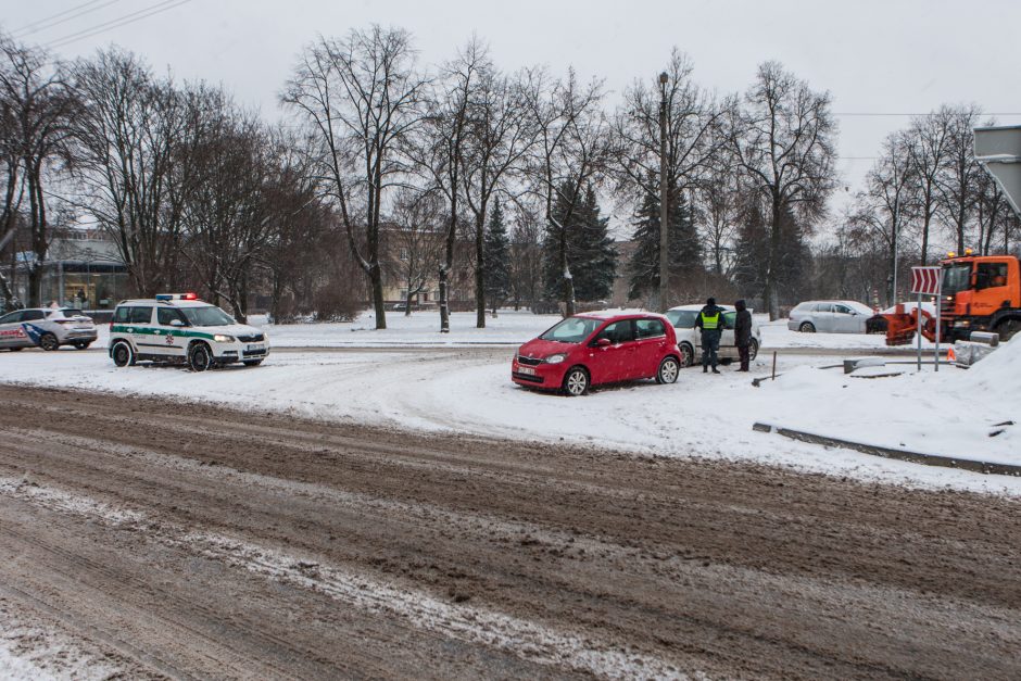 Apie situaciją Kauno gatvėse: kai kur važiuoti – tikra tragedija