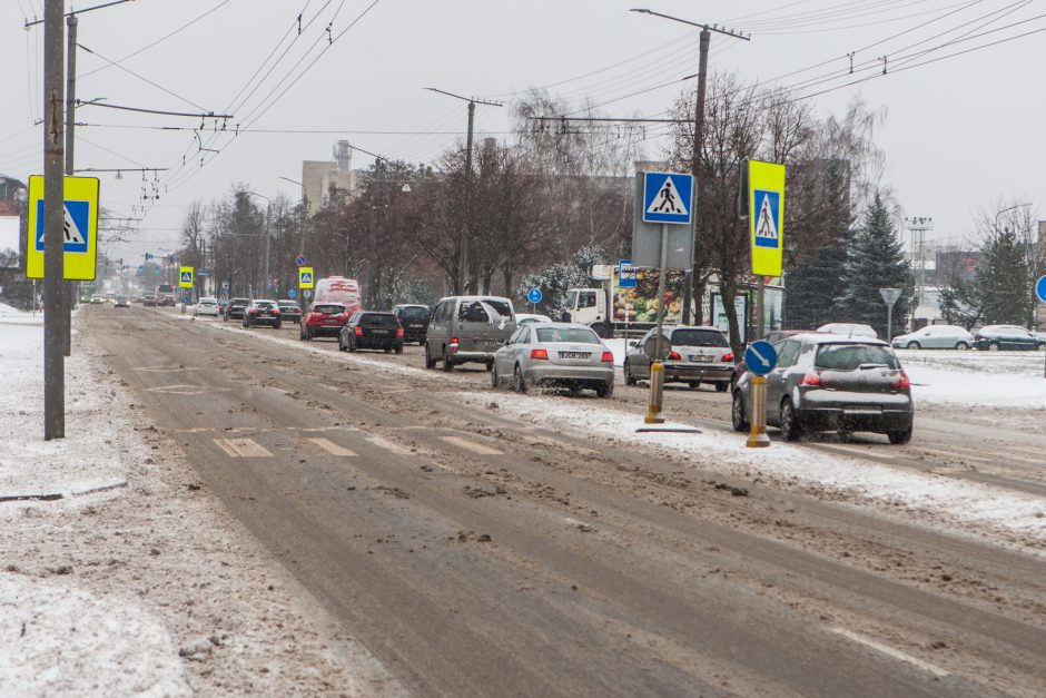 Apie situaciją Kauno gatvėse: kai kur važiuoti – tikra tragedija