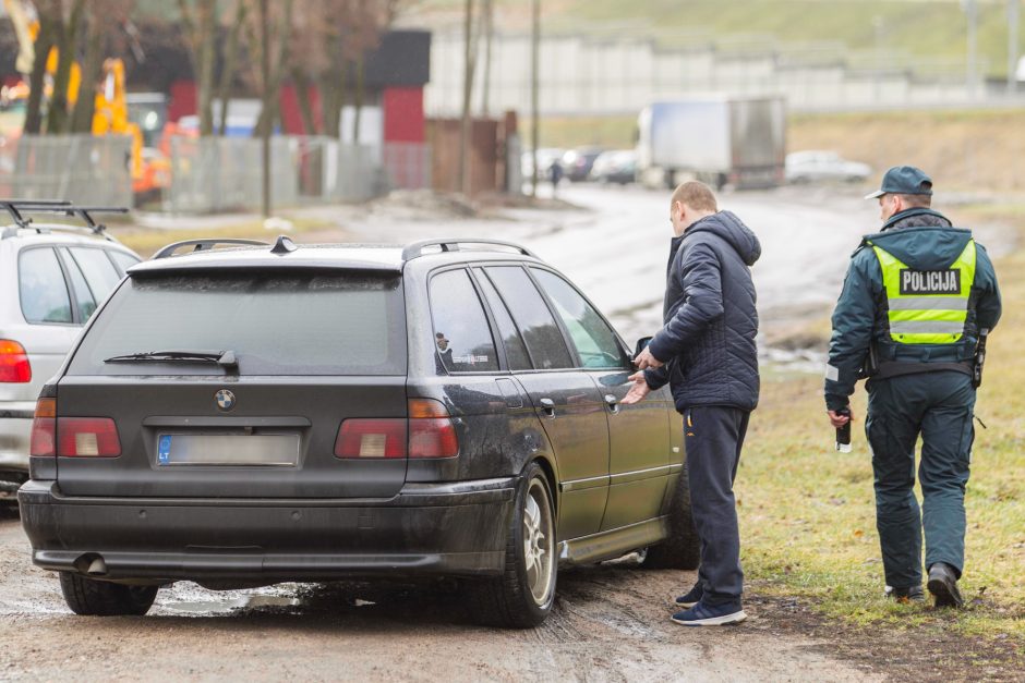 Policijos reidas Piliakalnio gatvėje