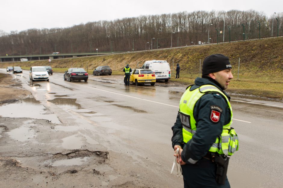 Policijos reidas Piliakalnio gatvėje