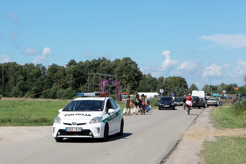 Karklėje tvarkos žiūri didžiulis būrys pareigūnų