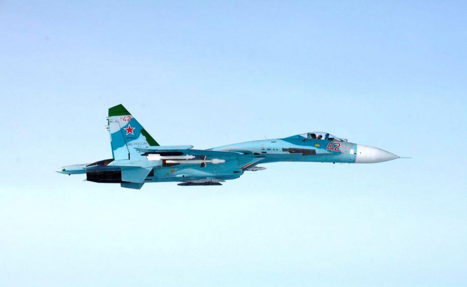 Rusijos naikintuvas virš Baltijos jūros praskriejo šalia JAV žvalgybinio lėktuvo
