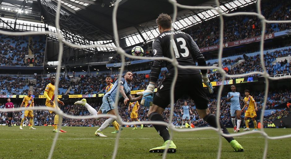 „Manchester City“ toliau medžioją bronzą: sutriuškintas „Crystal Palace“