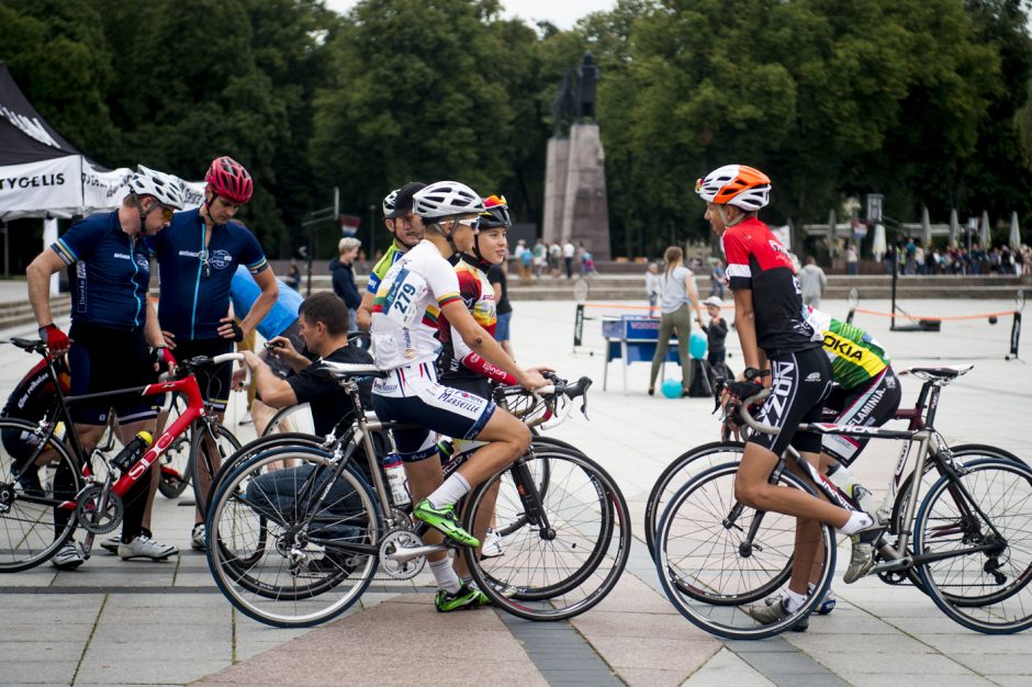 Lietuvos dviračių plento taurės etape laimėtojus lėmė sekundės dalys