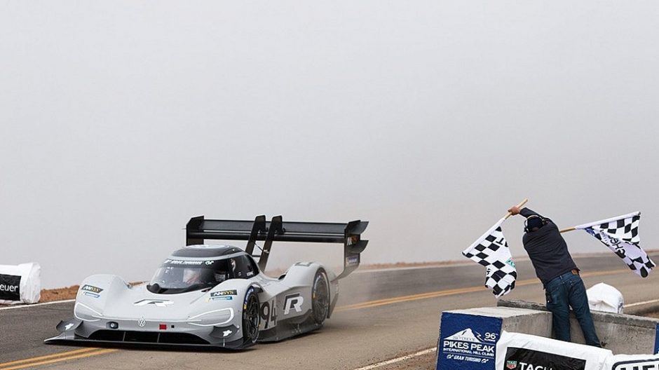 „Pikes Peak“ automobilių varžybose – naujas rekordas