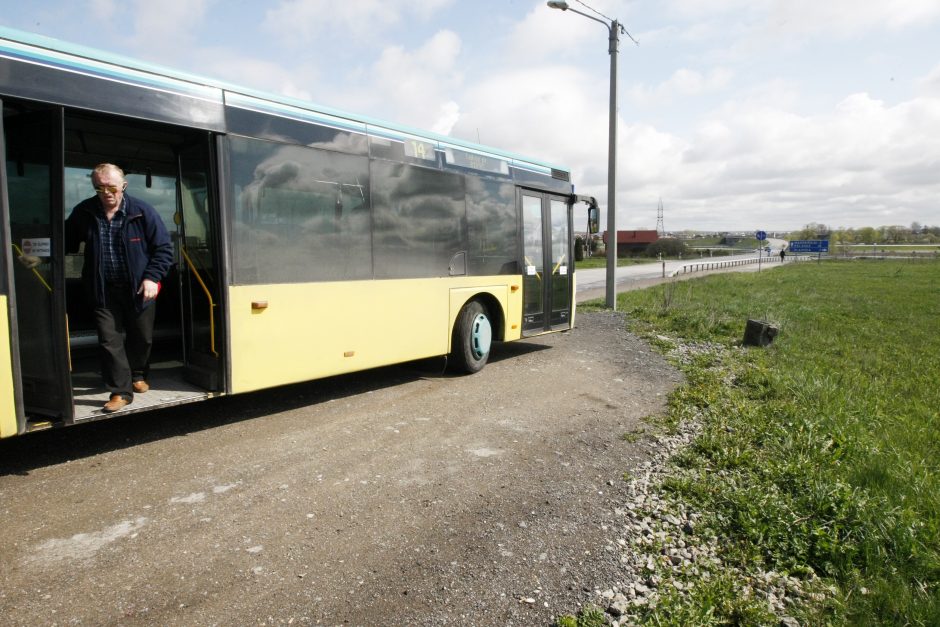 Stotelėje prašo pakloti plyteles