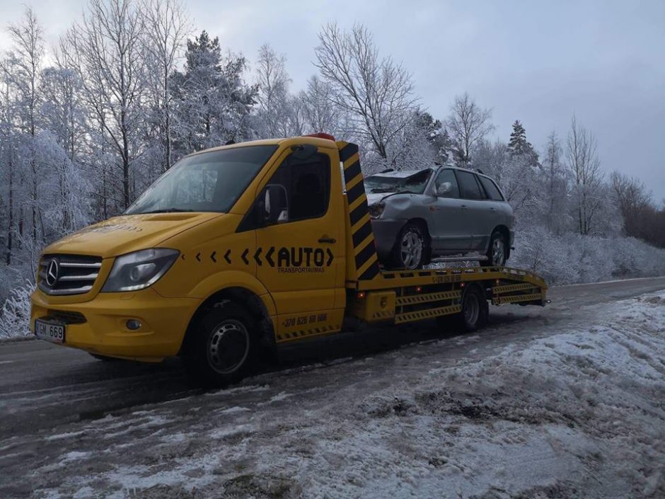 Slidūs keliai tapo išbandymu