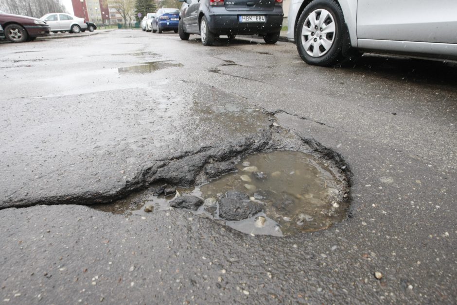 Rengiamasi tvarkyti Klaipėdos miesto gatves