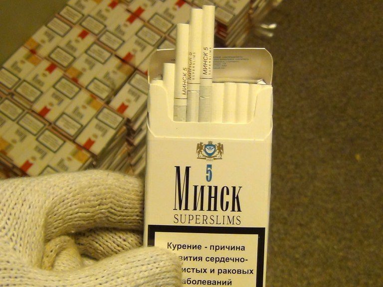 Vilniečio automobilis buvo prigrūstas baltarusiškų cigarečių