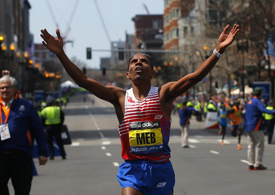 Bostono maratone triumfavo Kenijos ir JAV bėgikai