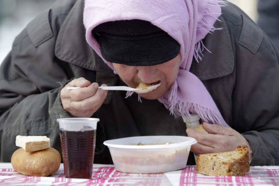 Lietuvoje kas trečia moteris ir kas ketvirtas vyras gyvena skurde