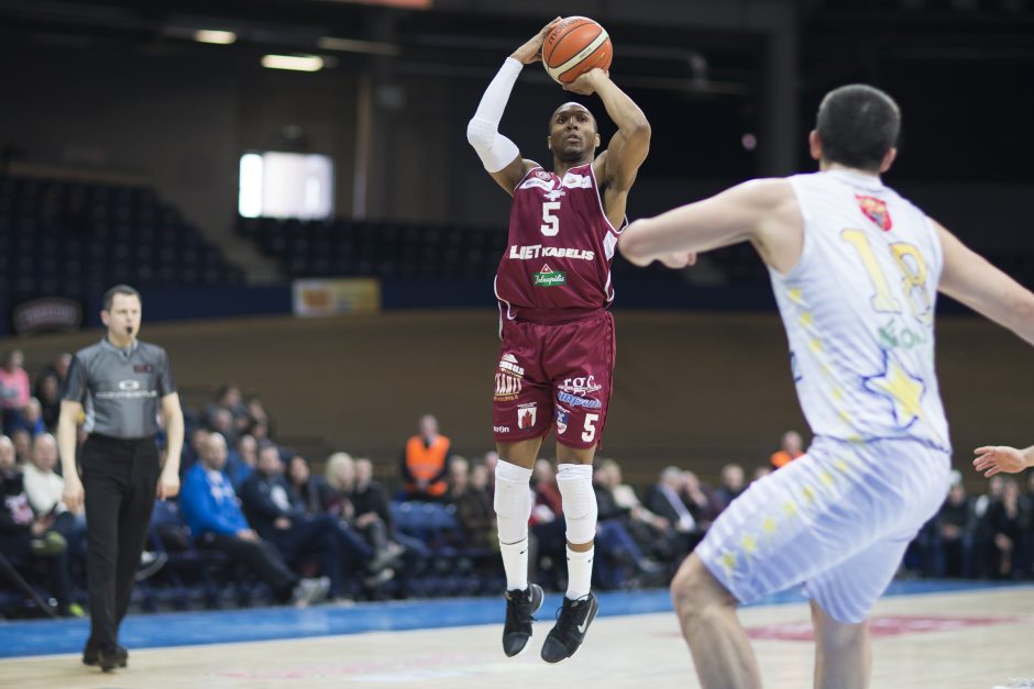 „Lietkabelis“ neturėjo vargo su „Pieno žvaigždėmis“