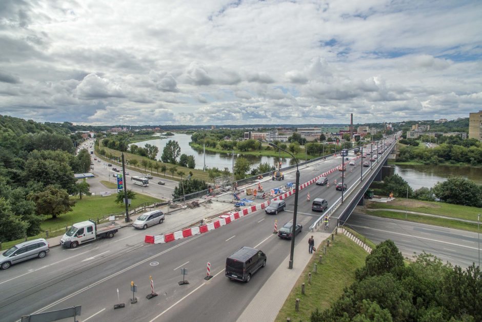 Iki Varnių tilto atidarymo lieka savaitė