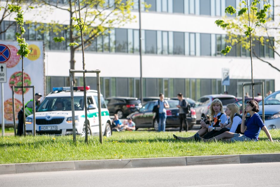 „Aro“ pareigūnai baigė operaciją prekybos centre „Molas“