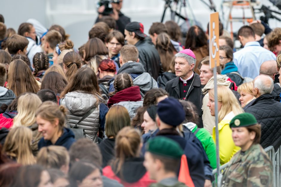 Šventasis Tėvas jaunimui: nepamirškite savo šaknų