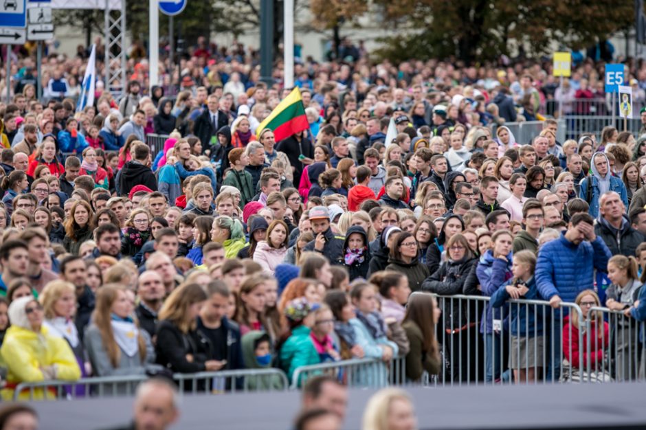 Šventasis Tėvas jaunimui: nepamirškite savo šaknų