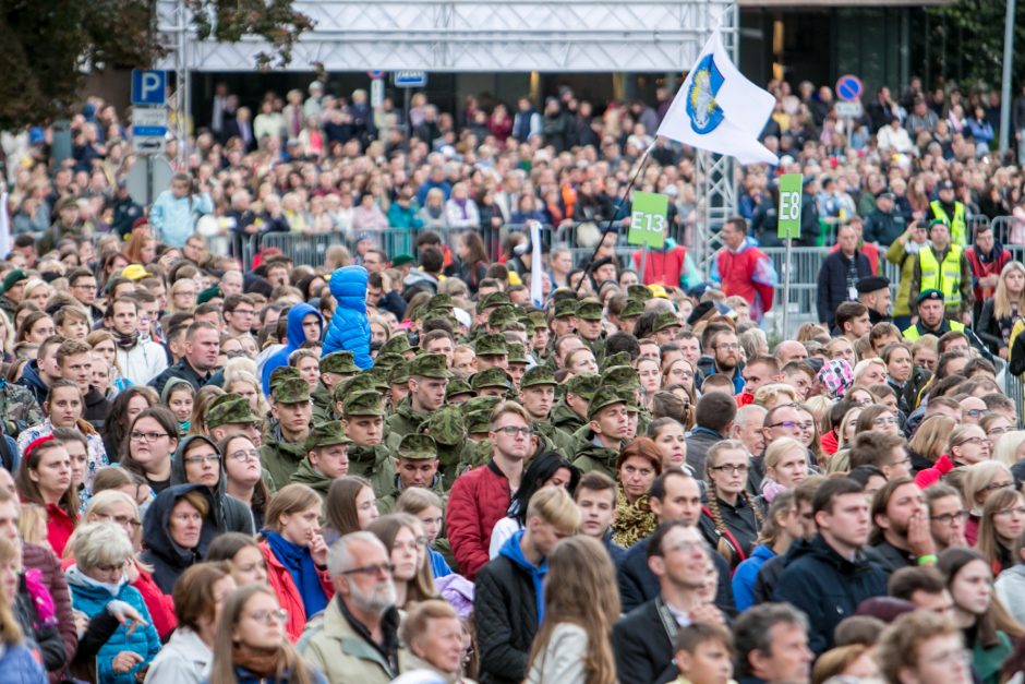 Šventasis Tėvas jaunimui: nepamirškite savo šaknų