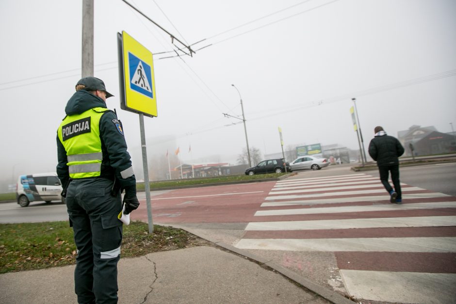 Kaune reidą vykdę pareigūnai: pėstieji perėjose iš rankų nepaleidžia telefonų